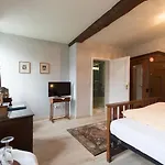 Kavaliershaus/schloss 4*