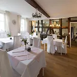 Kavaliershaus/schloss Hotel Bad Zwesten