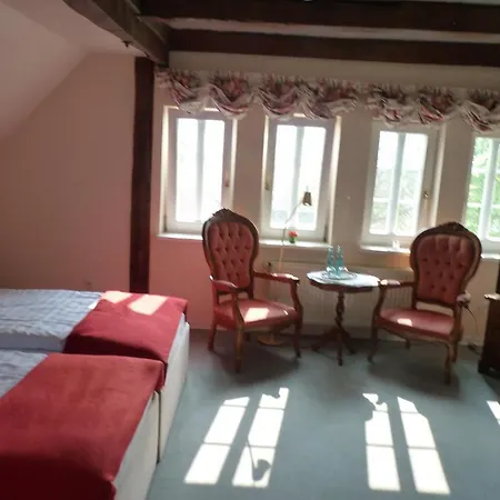 Kavaliershaus/schloss Otel 4*