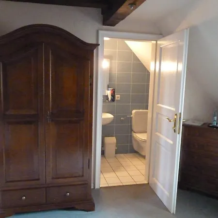 Kavaliershaus/schloss 4*