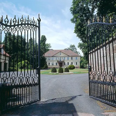 Kavaliershaus/schloss Hotel 4*